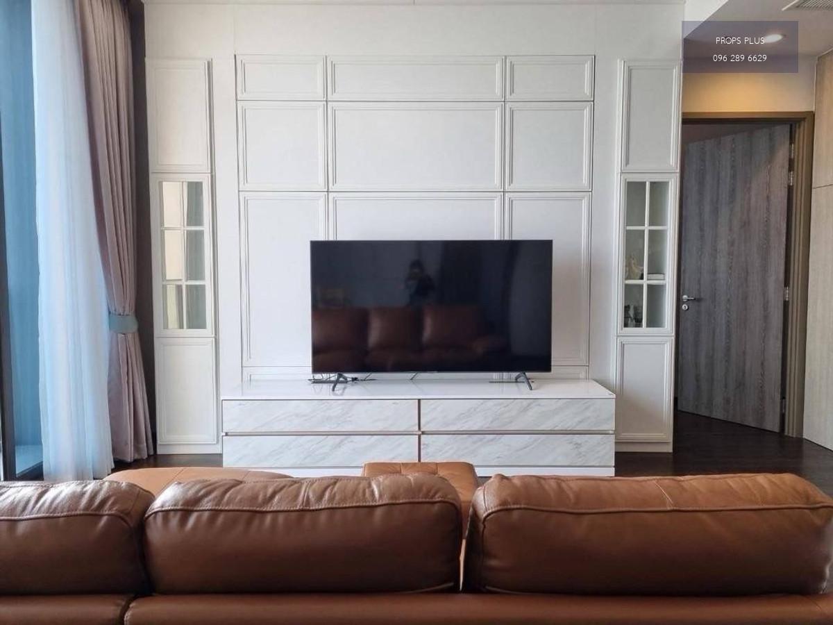 🏙 ให้เช่า | WHIZDOM ESSENCE
📍 สุขุมวิท 101 กรุงเทพฯ

🛏 3 ห้องนอน
🛁 2 ห้องน้ำ
📐 พื้นที่ใช้สอย 83 ตร.ม.
🏢 ชั้น 45+
🍳 ครัวเปิด

✨ เฟอร์นิเจอร์ครบ
พร้อมเครื่องใช้ไฟฟ้าครบชุด

💰 ค่าเช่า 120,000 บาท