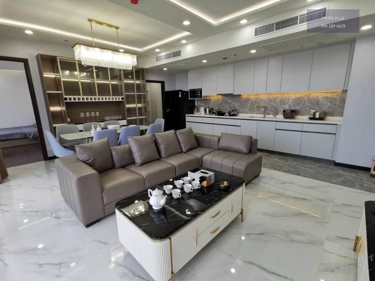 🏙 RENT | WHIZDOM INSPIRE Sukhumvit 101
✨ ห้องใหญ่พิเศษ 4 ห้องนอน

📍 สุขุมวิท 101 กรุงเทพฯ

📐 ขนาด 188 ตร.ม.
🏢 ชั้น 40+  ทิศใต้ วิวสวย ลมดี

🛏 4 Bedrooms
🛁 4 Bathrooms
🍳 ครัวเปิด

💰 ค่าเช่า 180,000 บาท/เดือน